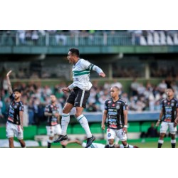 Fechando a quarta rodada Coritiba vence o Operário de goleada e assume a liderança do PR 2024